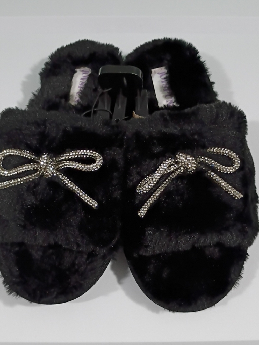 JOYSPUN Black Faux Fur Slide Slippers with Rhinestone Bow Accent - SIZE 6 NWT - Picture 1 of 4